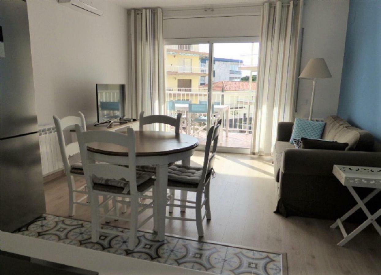 Mont-Roig Apartment Cambrils Exterior photo